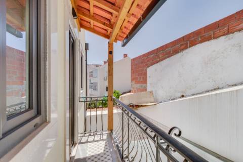 Moradia T2+1 no centro de Alverca