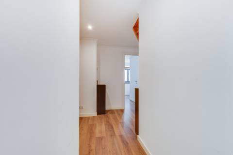 Moradia T2+1 no centro de Alverca