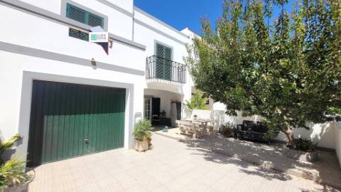 Moradia T4 com Vista Mar a 10 Minutos do Centro de Tavira