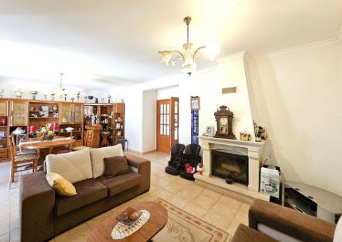 Moradia T4 com Vista Mar a 10 Minutos do Centro de Tavira