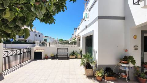 Moradia T4 com Vista Mar a 10 Minutos do Centro de Tavira