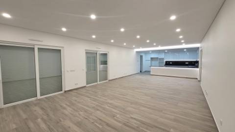 Nova Moradia de Luxo T4 com Vista Mar e Piscina - Altura, Castro Marim