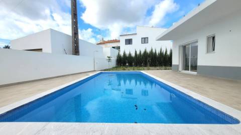 Nova Moradia de Luxo T4 com Vista Mar e Piscina - Altura, Castro Marim