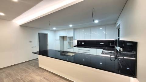 Nova Moradia de Luxo T4 com Vista Mar e Piscina - Altura, Castro Marim