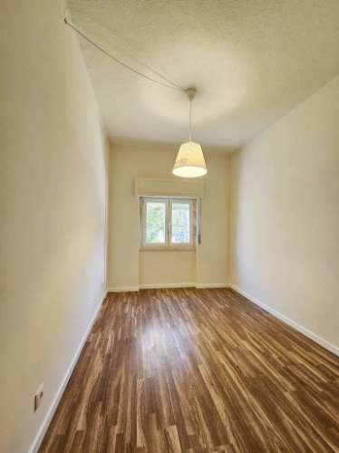 Espaçoso apartamento T10 em Linda-a-Velha, Oeiras