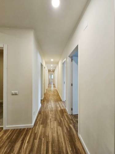 Espaçoso apartamento T10 em Linda-a-Velha, Oeiras