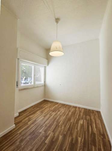 Espaçoso apartamento T10 em Linda-a-Velha, Oeiras