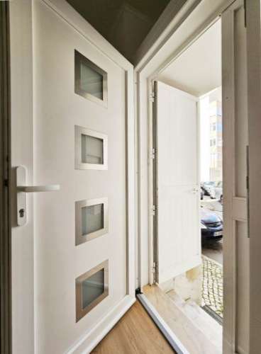 Espaçoso apartamento T10 em Linda-a-Velha, Oeiras