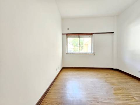 Apartamento T3 na Costa da Caparica