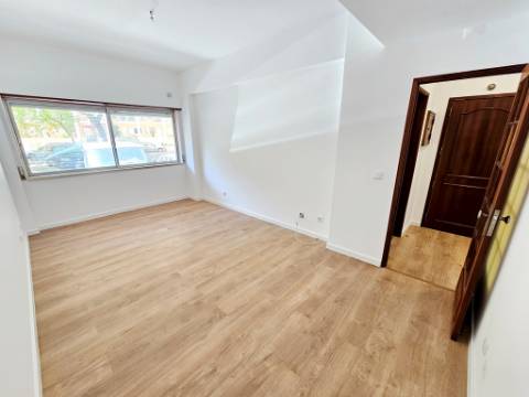 Apartamento T3 na Costa da Caparica