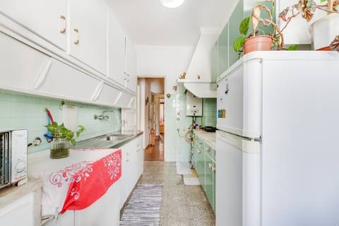 Apartamento T3+1 no Areeiro - Lisboa