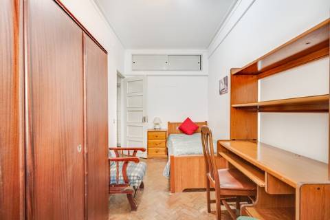 Apartamento T3+1 no Areeiro - Lisboa