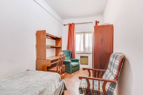 Apartamento T3+1 no Areeiro - Lisboa