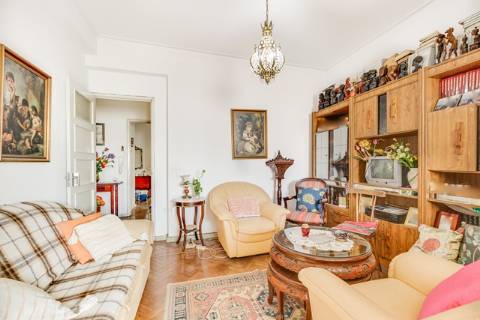 Apartamento T3+1 no Areeiro - Lisboa