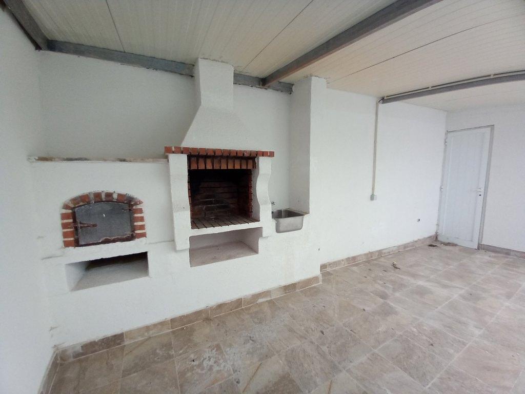 Apartamento T2 c/ Terraço Remodelado na Ericeira, Mafra