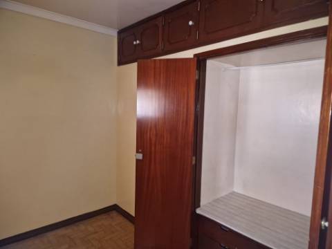 Apartamento T3 na Pontinha, Lisboa