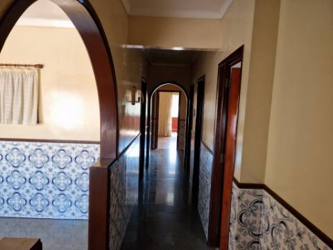 Apartamento T3 na Pontinha, Lisboa