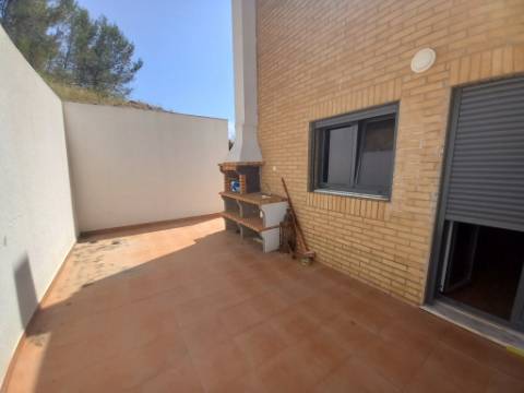 Apartamento T4 Duplex na Castanheira do Ribatejo