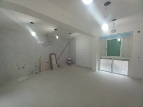 Apartamento T2 em Remodelação no Laranjeiro