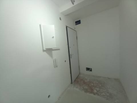 Apartamento T2 em Remodelação no Laranjeiro
