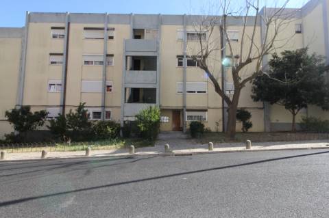 Apartamento T3 para Arrendamento em Benfica