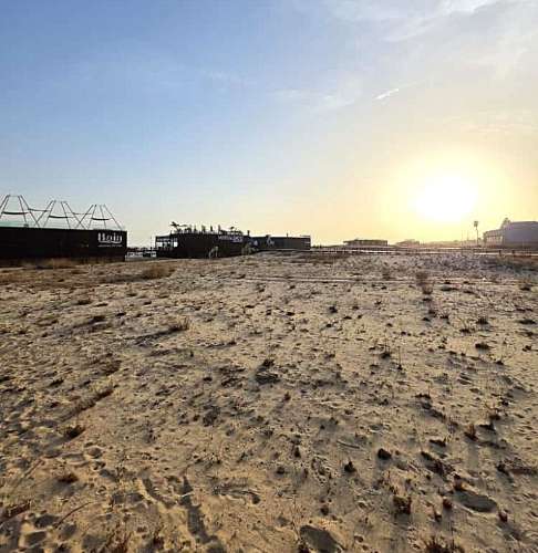 Apartamento T2 com terraço e garagem no centro de Monte Gordo, Algarve.