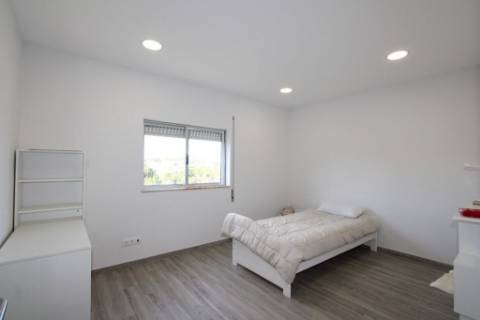 Moradia T4, com terreno, em Lavos, Figueira da Foz