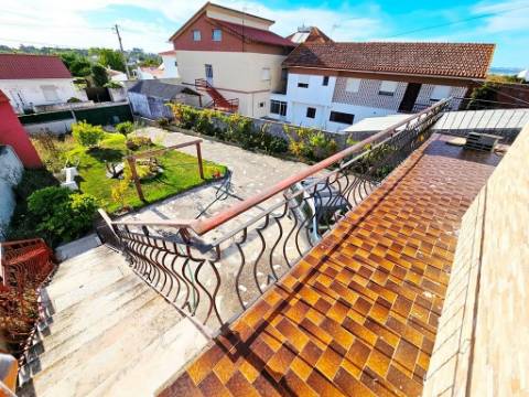 Moradia T4, com terreno, em Lavos, Figueira da Foz