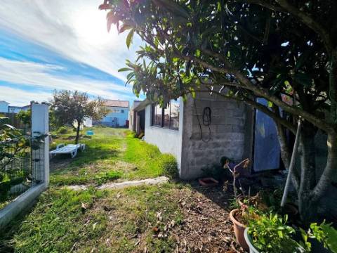 Moradia T4, com terreno, em Lavos, Figueira da Foz