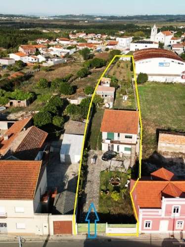 Moradia T4, com terreno, em Lavos, Figueira da Foz