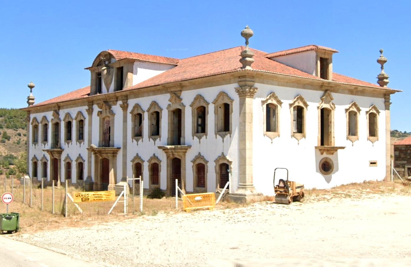 Solar dos Pimentéis, Palácio para recuperar em Mogadouro, Bragança