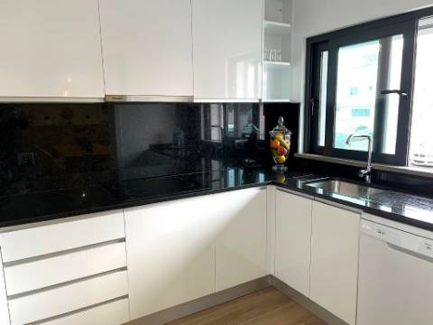 Apartamento Duplex Mobilado no Centro de Tavira - 125,88 m²