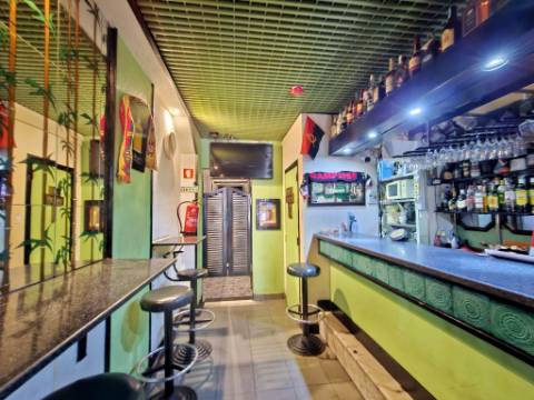 VENDA DE BAR - ESPAÇO COMERCIAL COM LICENÇA DE DIVERSÃO NOCTURNA