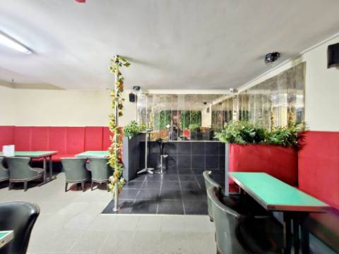 VENDA DE BAR - ESPAÇO COMERCIAL COM LICENÇA DE DIVERSÃO NOCTURNA