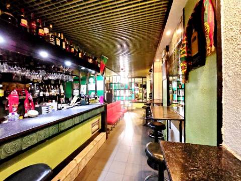 VENDA DE BAR - ESPAÇO COMERCIAL COM LICENÇA DE DIVERSÂO NOCTURNA