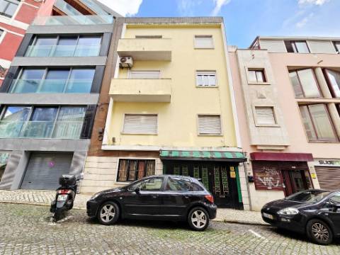 VENDA DE BAR - ESPAÇO COMERCIAL COM LICENÇA DE DIVERSÂO NOCTURNA