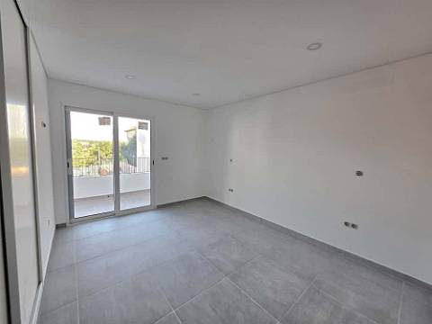 Nova Moradia T3 em Tavira