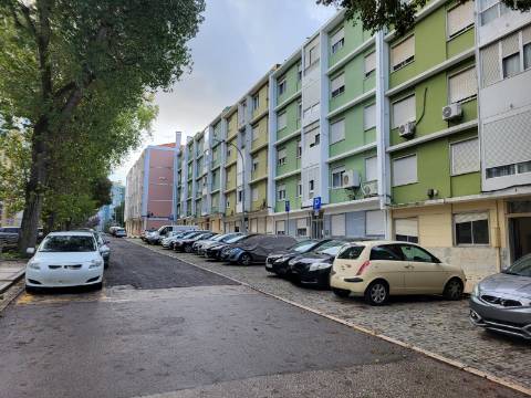 Apartamento T2 em Benfica