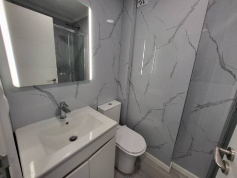 Apartamento T2 em Benfica