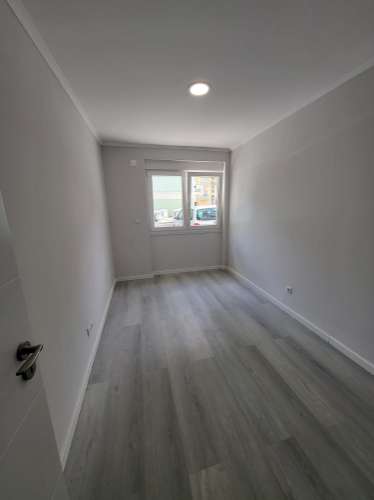 Apartamento T2 em Benfica