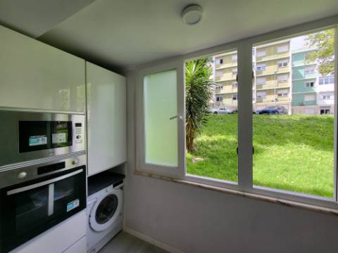 Apartamento T2 em Benfica