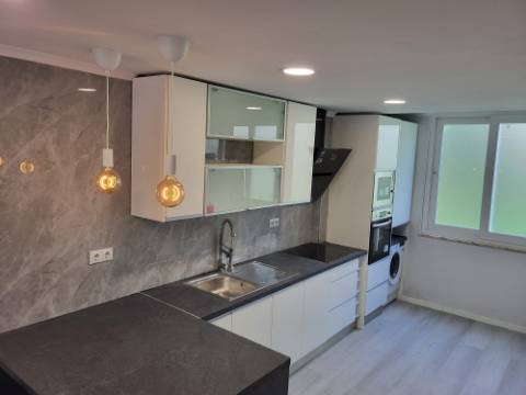 Apartamento T2 em Benfica