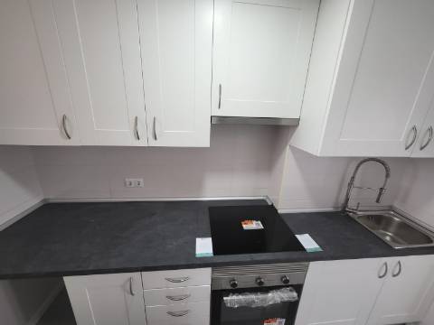 Apartamento T2 Totalmente Remodelado com Vista para a Serra da Mira