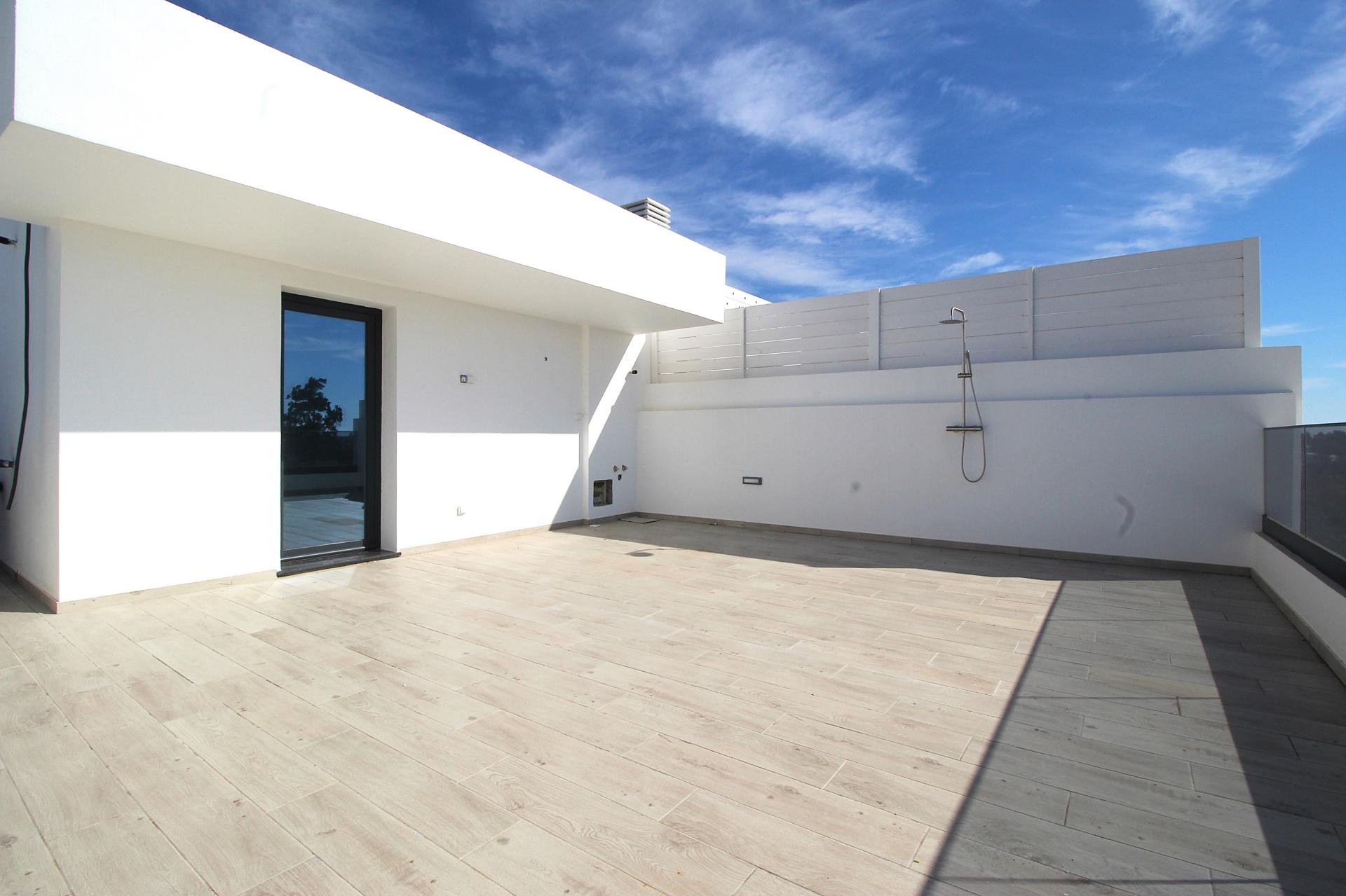 Nova Moradia T4 em Tavira - Conforto e Elegância