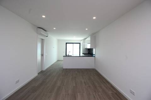 Nova Moradia T4 em Tavira - Conforto e Elegância