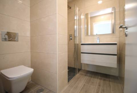 Nova Moradia T4 em Tavira - Conforto e Elegância