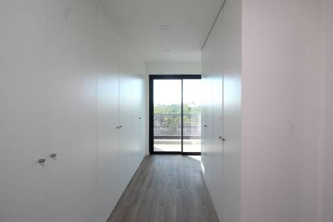 Nova Moradia T4 em Tavira - Conforto e Elegância