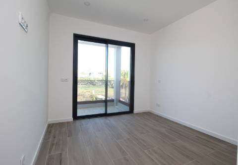 Nova Moradia T4 em Tavira - Conforto e Elegância