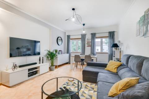 Apartamento T2 em Santa Iria