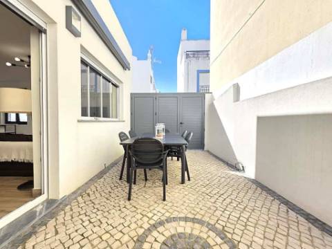 Moradia Renovada no Centro de Cabanas de Tavira